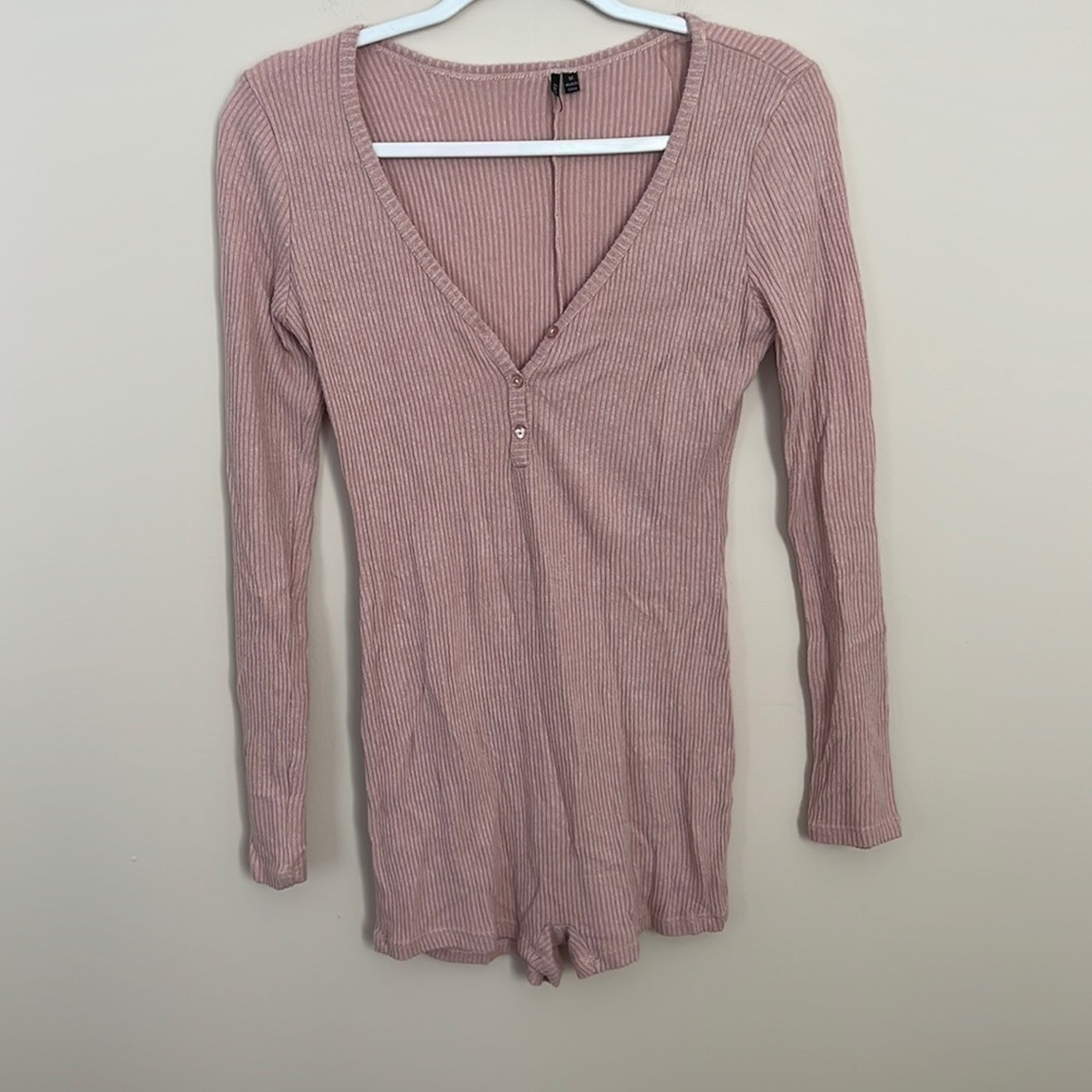 𝅺FASHION Nova l Long Sleeve Romper